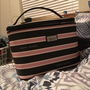 Tommy Hilfiger cosmetic bag